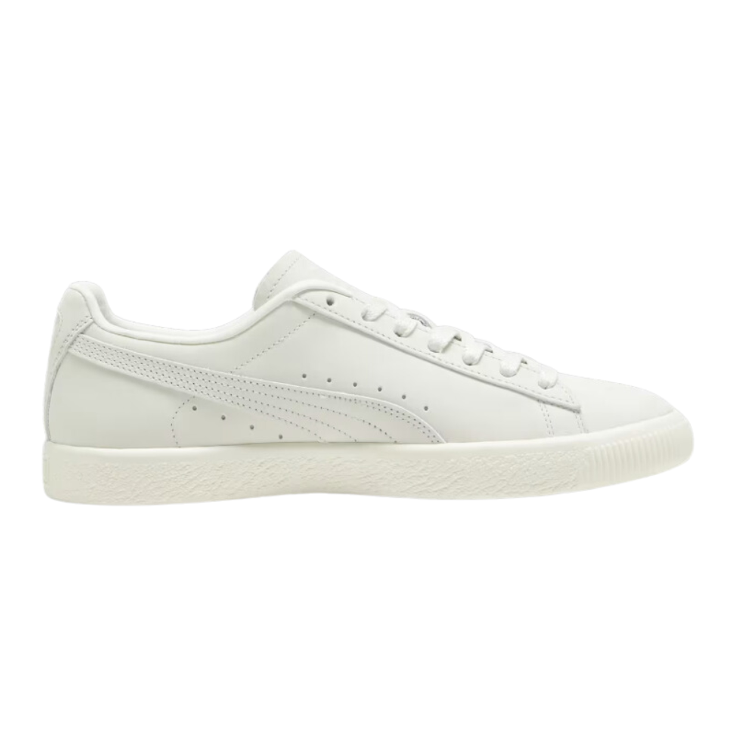 Puma clyde sneaker hot sale
